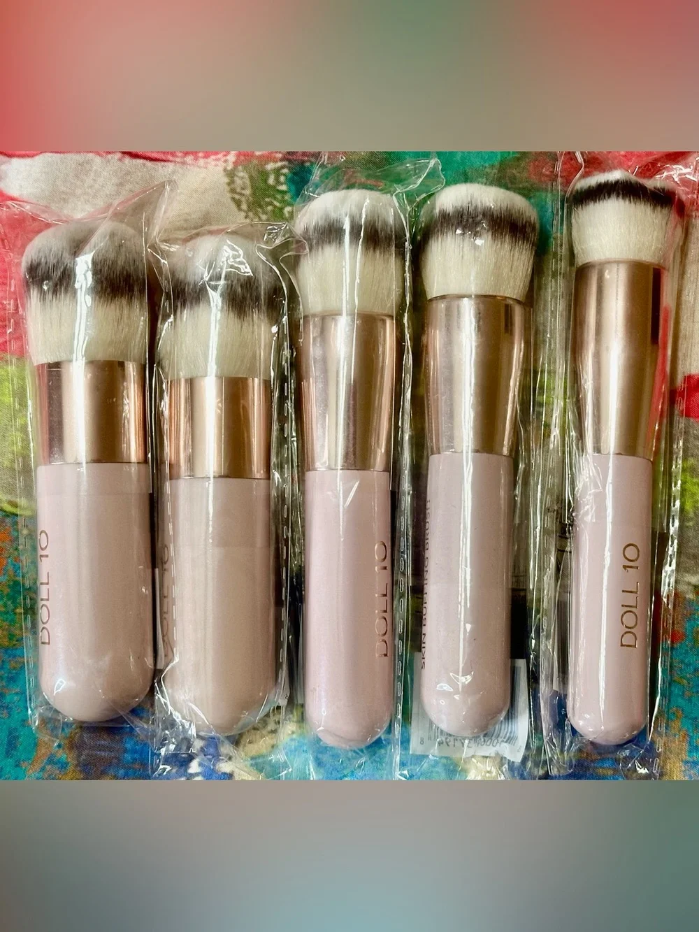 Bundle of 20 Doll 10, Mally, IT Cosmetics, Laura Gellar, & Tarte Makeup Brushes